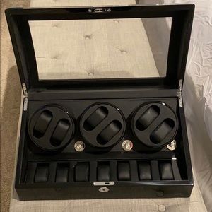 Watch/ Jewelery box fits 13 watches